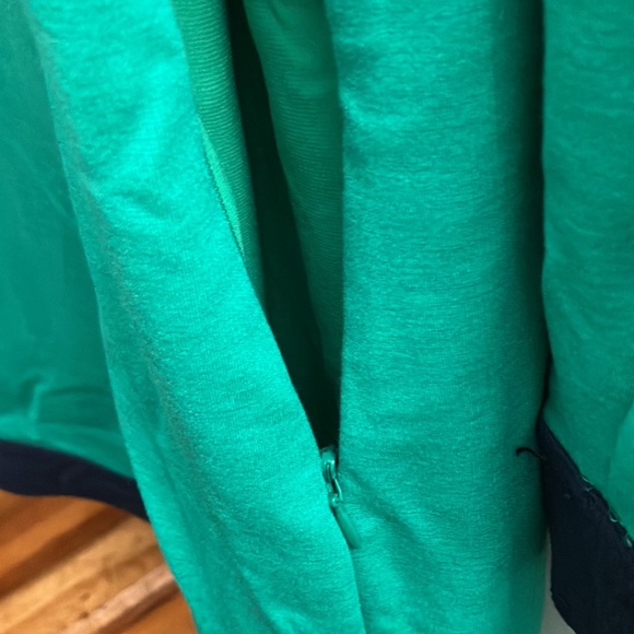 Vineyard vines - Picture 5 of 7